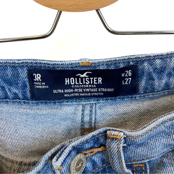 Hollister | Ultra High Rise Vintage Straight Distressed Jeans Size 3 / 26 - Picture 9 of 10